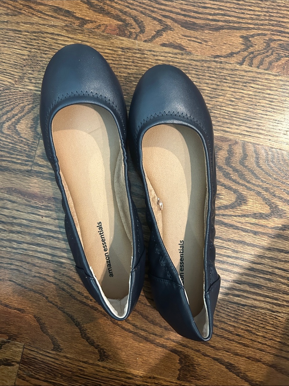 Amazon Essentials Black Slip-On Ballet Flats
